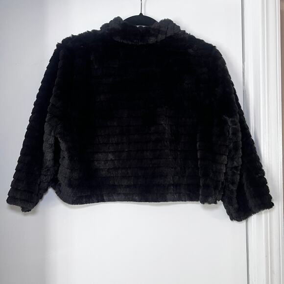 Elle Jackets & Blazers - ELLE  Faux Fur Cropped Jacket L Open Front Evening Party cocktail Winter Coat
